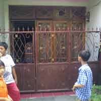 Diduga Cemburu, Mat Dudi Dicelurit Pria Tak Dikenal