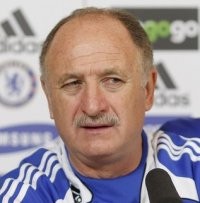  Simpati Scolari Buat Benitez