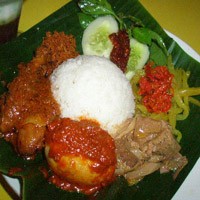 Ayam Kalasan dan Nasi Rames Jawa yang Ngangeni