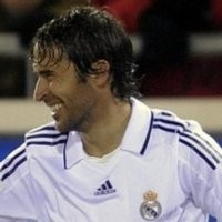 Madrid Menang, Raul Samai Gol Di Stefano