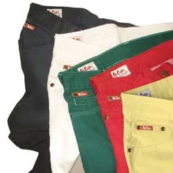 Ceria di 2009 Dengan Jeans Warna-warni 