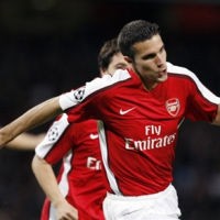 Arsenal Mendaki Gunung Kecil