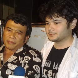 Pangeran Dangdut Indonesia Lirik Penyanyi Dangdut Amerika