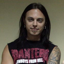 Bullet for My Valentine Ingin Mainkan Lagu Prodigy