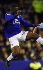 Umpat Moyes, Anichebe Dicekal