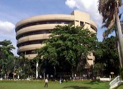 Guru Besar ITB Tersangka Kasus Dugaan Korupsi Kembali Diperiksa Kejagung 