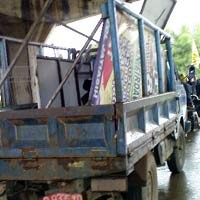 Pondasi Hanya Ditanam Sedalam 2 Meter