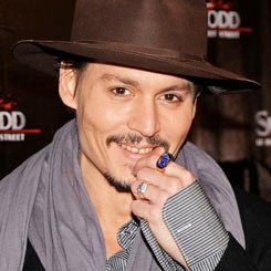 Johnny Depp Siap Ngelucu di The Three Stooges