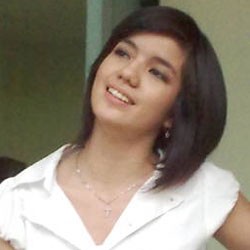 Sheila Marcia Mendapat Kecupan di Ultah Jupiter Fortissimo