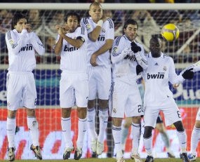 Bernabeu Tak Gentarkan Racing