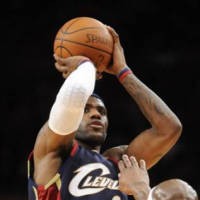 James Triple Double, Cavs Tekuk Knicks