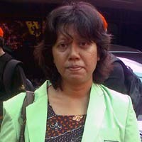 Dita Indah Sari Lancarkan Serangan Darat di Dapil Angker