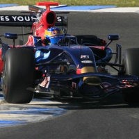 Toro Rosso Pertahankan Bourdais