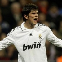 Mana Golmu, Huntelaar?