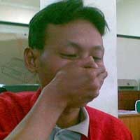 Zulfi Bersiul, HP Dirampas 4 Pemuda