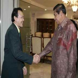 Banyak Warga Percaya Dukun Bukti Pemerintah Tak Fokus Tangani Kesehatan