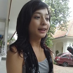 Nikita Willy, Rayakan Valentine Dengan Teman