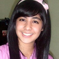 Risty Tagor Ogah Nikah Muda