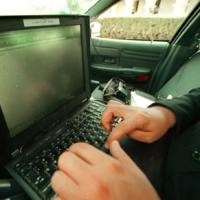 Utak-atik Laptop, Pengemudi Tewaskan 6 Orang