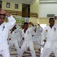 Karateka Yonif-3 Mar Ujian Kenaikan Sabuk