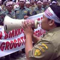 Lahan Digugat Belanda, Karyawan Perhutani Demo