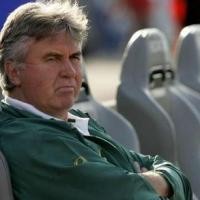 Hiddink Bisa Kerja Dobel