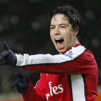 Arsenal Butuh Pemain Senior