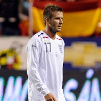 Beckham Tetap di Milan demi Inggris