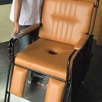 Kursi Roda Manula Buatan Mahasiswa ITS