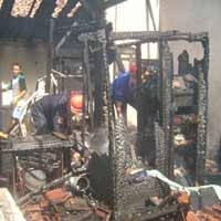 Diduga Arus Pendek, Rumah di Citarum Ludes