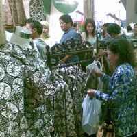 Optimisme Melemah, Indeks Konsumen Triwulan IV-2008 Turun