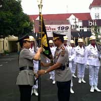 Faham Masyarakat Surabaya, Ronny Pede Jabat Kapolwil