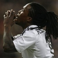 Diganggu Fans, Drenthe Ogah Main