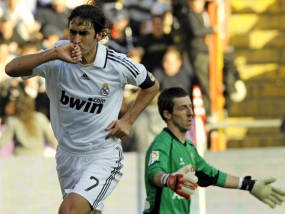 Bantai Gijon, Madrid Merapat