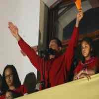 Fidel Castro Anggap Kemenangan Chavez Awal Masa Depan Bersama