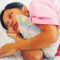 Melahirkan di Toilet, TKI Sembunyikan Bayinya di Laci Lemari!