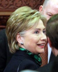 Hillary Tiba di Halim Pukul 14.00 WIB