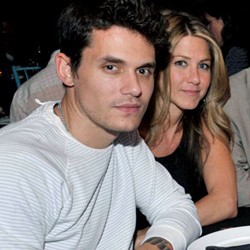 Jennifer Aniston-John Mayer Hot di Bahama