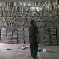 Sampah Sisa Pilgub dan Pilwalkot Menumpuk di Gudang 