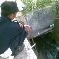Warga Setrasari Temukan Mayat di Selokan