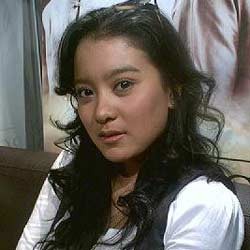 Adik Marcella Disidang, Tety Liz Berkaca-kaca