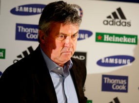 Hiddink di Chelsea Tetap Sampai Mei