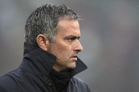 Mourinho Tak Mau Setengah-setengah