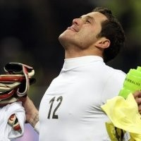 Julio Cesar Penyelamat Adriano