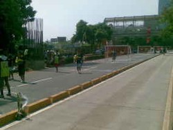 1.000 Wanita Meriahkan Car Free Day