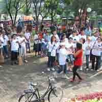 Ikut Suroboyo Resik Mak Cling, Arif Afandi Jadi Bintang