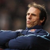 Ranieri Jagokan Zola Besut Chelsea