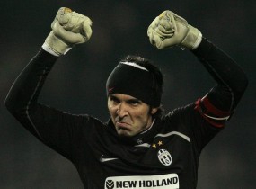 Buffon: Bukan Hanya Gaji tapi Prestasi