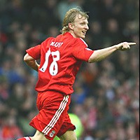 Kuyt Selamatkan Liverpool
