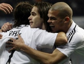 Fergie: Real Madrid Bukan Tandingan MU